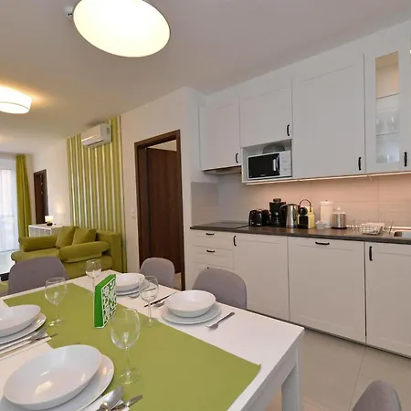 Aranymandula Apartmanok Balatonakali Exterior photo