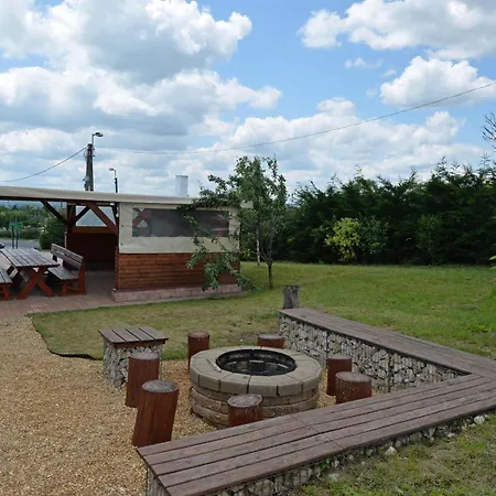 Aranymandula Apartmanok Balatonakali Exterior photo