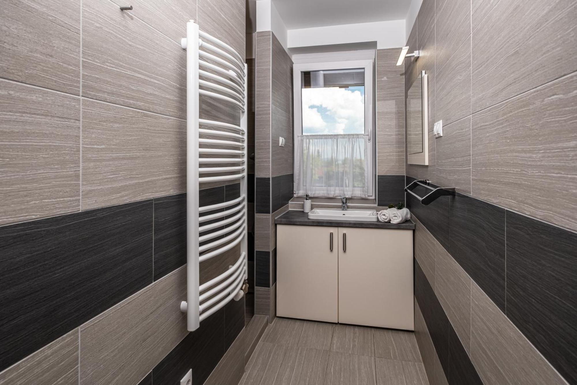 Aranymandula Apartament *
